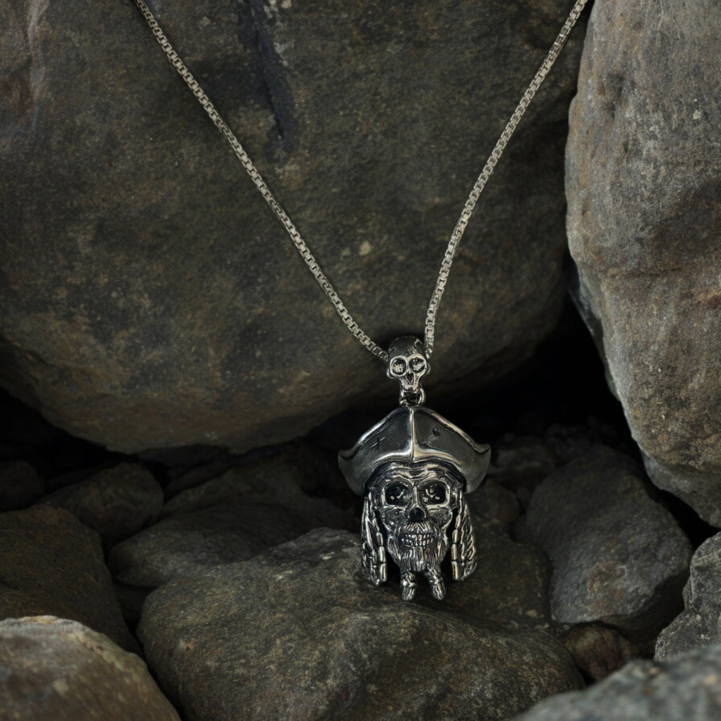 Pirate Skull Pendant - Tradition X