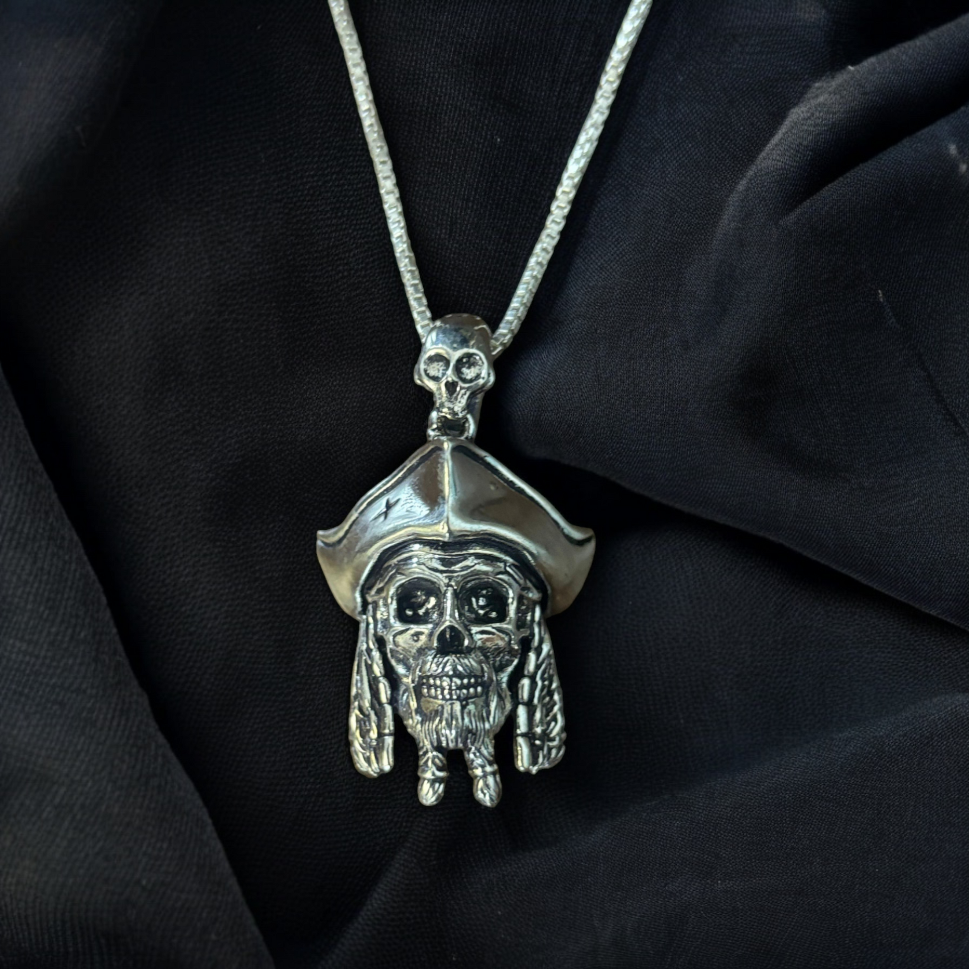 Pirate Skull Pendant - Tradition X